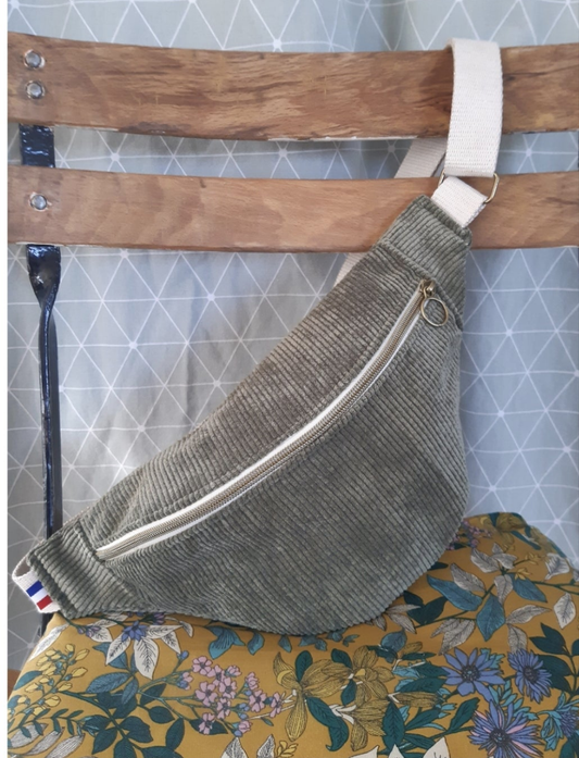 Sac banane, velours côtelé kaki