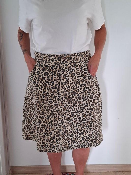Jupe denim motif léopard